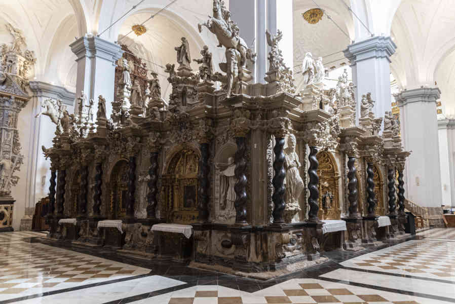 Zaragoza - Calatayud 18 - colegiata de Santa María.jpg